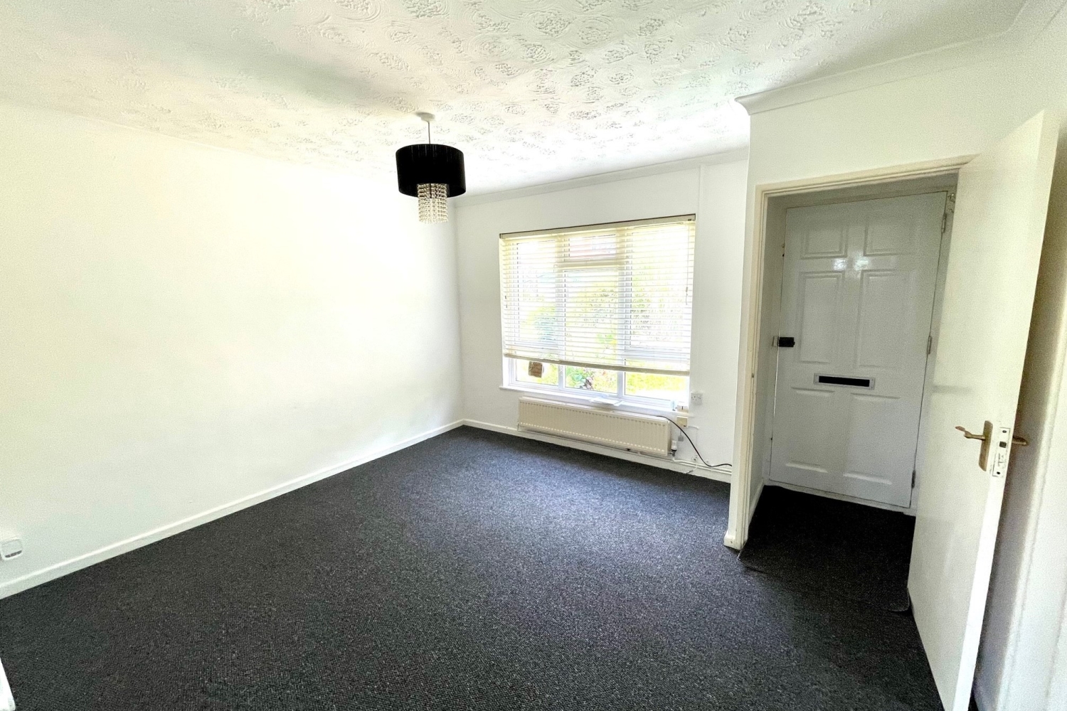 84 Spring Rise, Egham Nevin And Wells